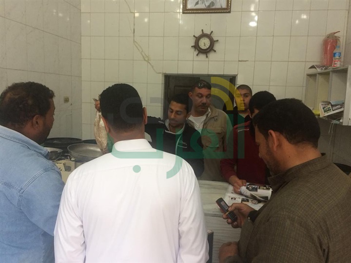 بالصور...سوق "الفسيخ" بكفر الشيخ قِبلة المشاهير والمواطنين في "شم النسيم"