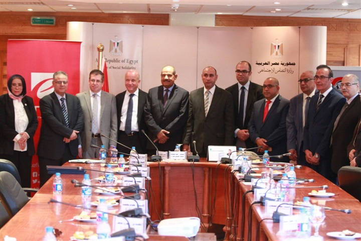 التضامن تُجدد عقد إصدار بطاقه المعاشات مع "E-finance"