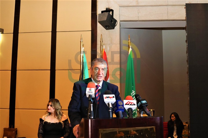 بالصور...المجلس «الأفرو آسيوي» يمنح محافظ كفر الشيخ جائزة للتنمية المستدامة