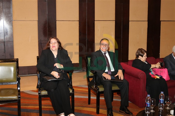 بالصور...المجلس «الأفرو آسيوي» يمنح محافظ كفر الشيخ جائزة للتنمية المستدامة