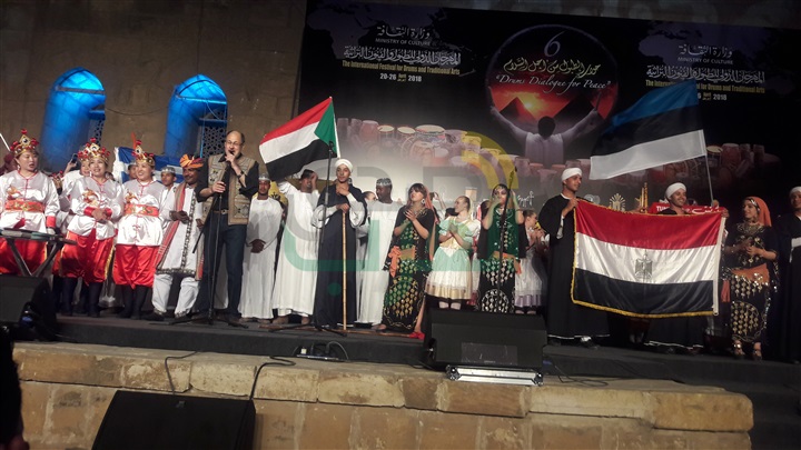رقص وزغاريد على أنغام دقات الطبول فى افتتاح المهرجان الدولى للطبول والفنون التراثية فى دورته السادسة