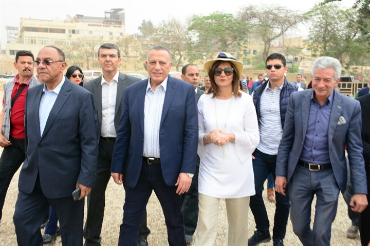 بالصور.. وفد قبرصي يوناني من الأهرامات: "تحيا مصر" بالصور.. وفد قبرصي يوناني من الأهرامات: "تحيا مصر"
