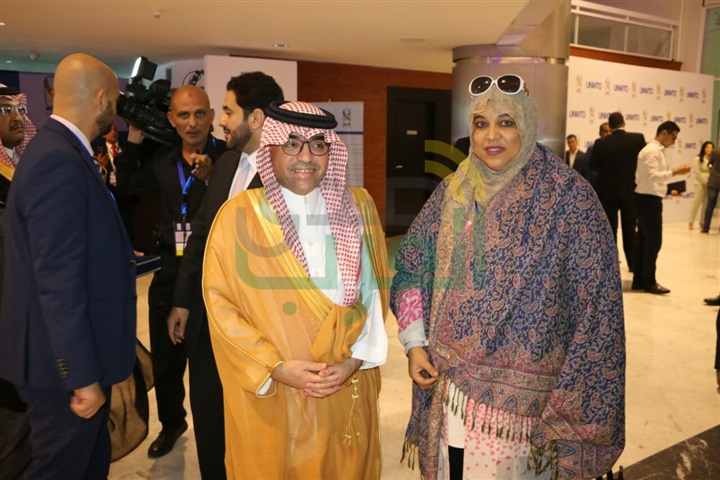 بندر بن فهد آل فهيد يتسلم مفتاح مدينه شرم الشيخ بندر بن فهد آل فهيد يتسلم مفتاح مدينه شرم الشيخ