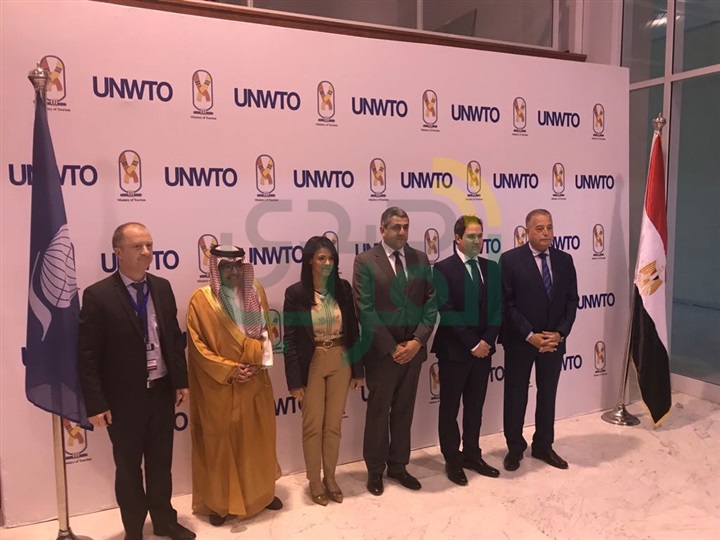 بندر بن فهد آل فهيد يتسلم مفتاح مدينه شرم الشيخ بندر بن فهد آل فهيد يتسلم مفتاح مدينه شرم الشيخ