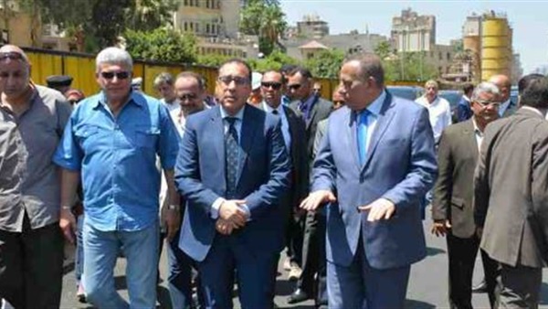 رئيس الوزراء ومحافظ