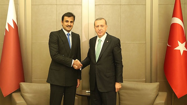 أردوغان وأمير قطر-أرشيف
