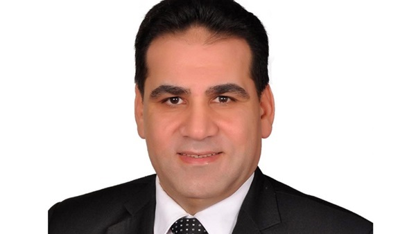  اللواء دكتور حسن