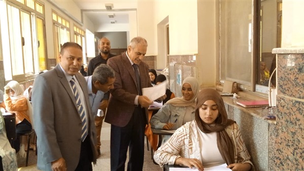 رئيس جامعة أسوان