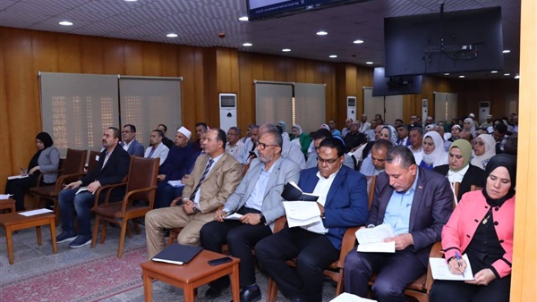 محافظ دمياط