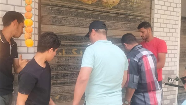 غلق محل عصائر