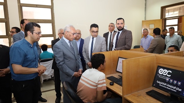 رئيس جامعة المنيا