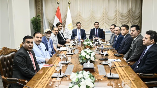 وزير الزراعة والرياضة