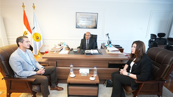 محافظ أسيوط