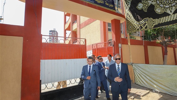 محافظ كفر الشيخ يطمئن