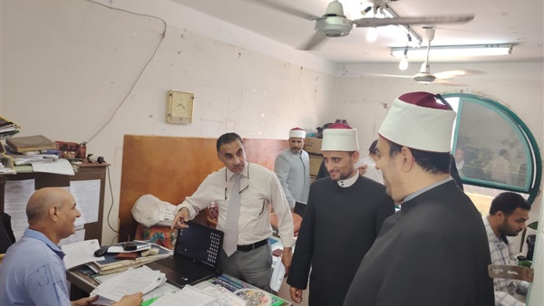 متابعة إنتظام العمل