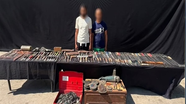 المتهمين 
