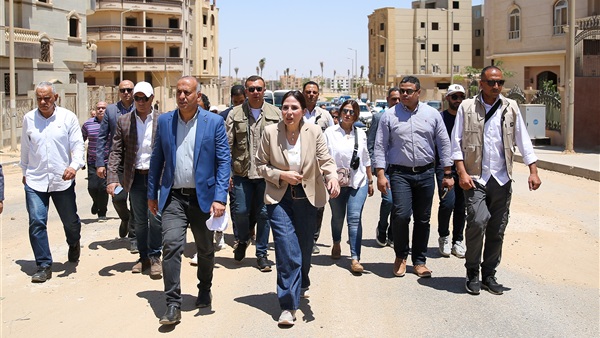 وزيرة الإسكان 