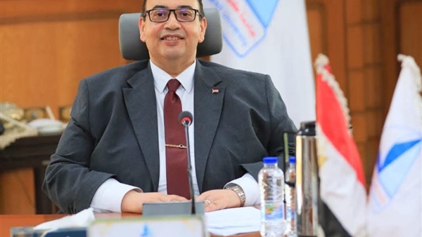 رئيس جامعة كفر الشيخ