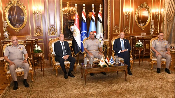  الإجتماع الثلاثى