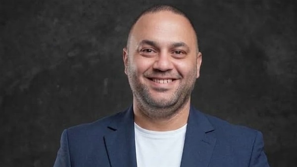 الأستاذ أحمد إسماعيل