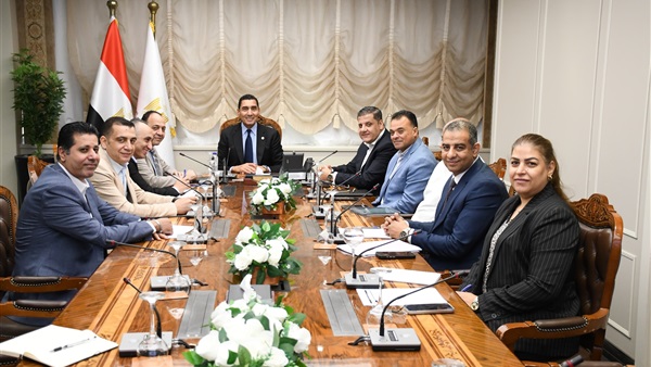 وزير الشباب والرياضة
