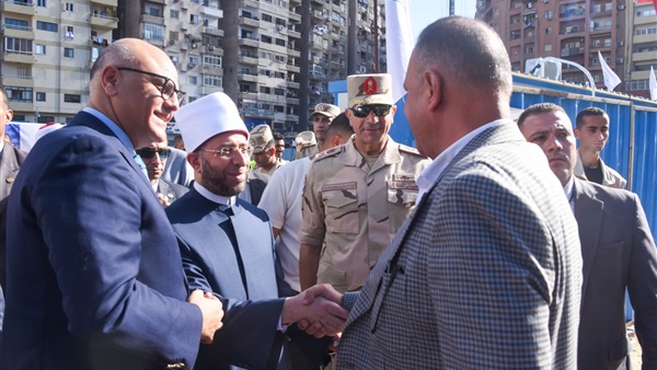 وزير الأوقاف ومحافظ