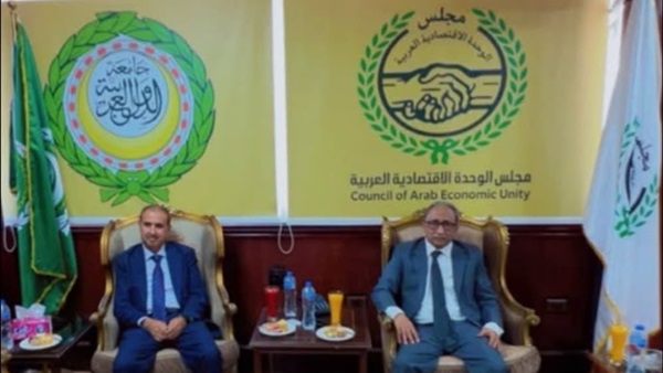 السفير النى