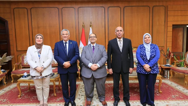 رئيس جامعة كفر الشيخ
