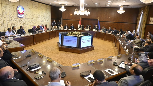 محافظ البحيرة