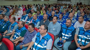 جمبلاط يتفقد «مصنع